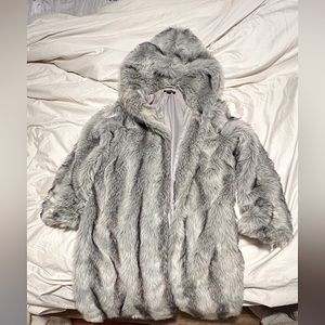 FULL LENGTH Roaman’s Faux Fur Coat - US SIZE MEDIUM
